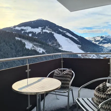 Landhaus Oberzinnegg * Saalbach-Hinterglemm